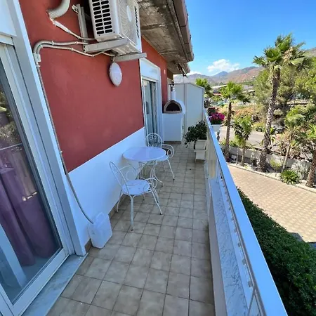 Relaxing Appartement Giardini-Naxos